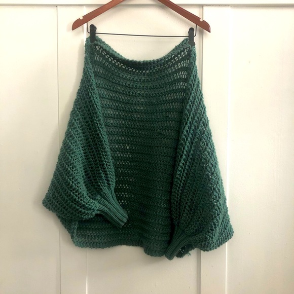 unknown Sweaters - Chunky Lantern sleeve shrug/cardigan!
